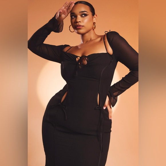 House of Cb OPHELIA
BLACK CUTOUT MIDI DRESS size Medium - Picture 2 of 3